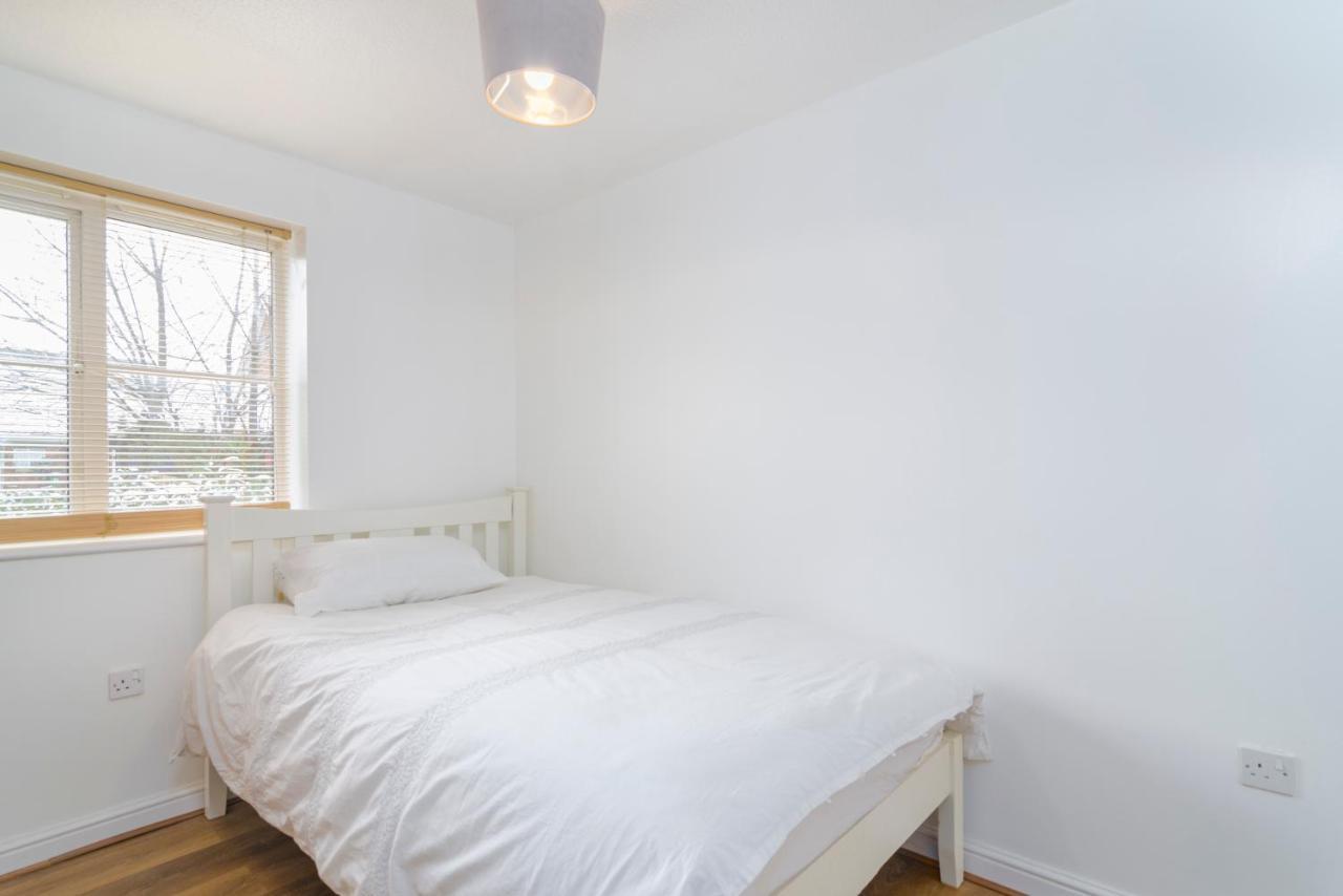 Apartment Kentmere Thamesmead *